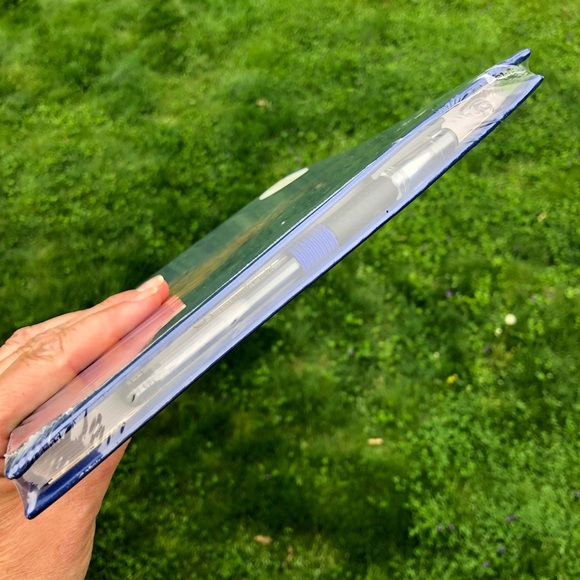 Walt Disney World 50th Anniversary Photo Album - Picture 4 of 4